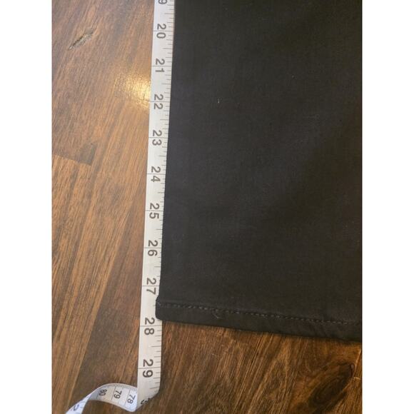 Levi's Women's 311 Shaping Skinny Jeans Size 4 Short W27 X L28 Black MSRP $59.50 - Picture 6 of 8